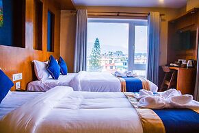 Himalayan Suite Hotel