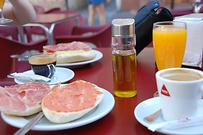 24H Hostal Antequera