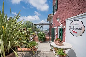 Podere Rosso Baccarà - Bed & Breakfast