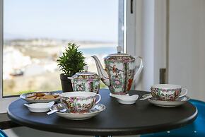 B17 - The Stunning Seaview Apartment