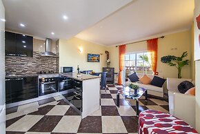 B47 - Walkway Beachview Place