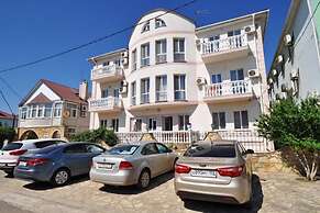 Vintage guest house