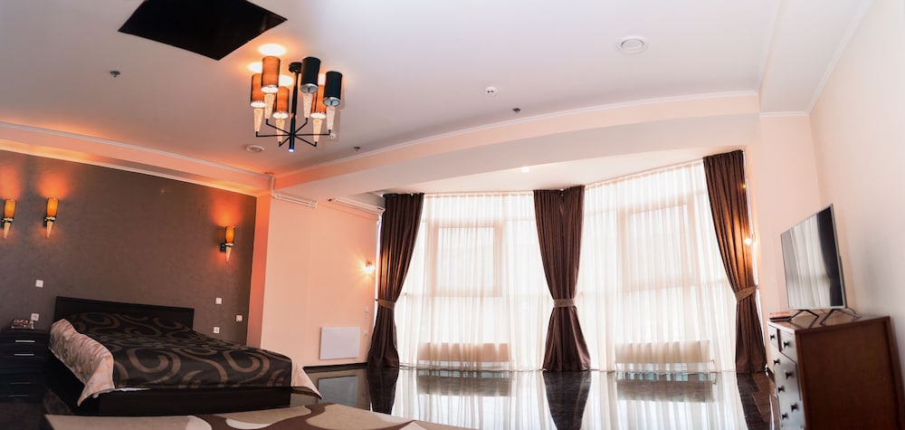 Mark Plaza Hotel