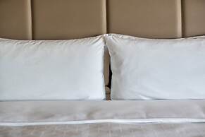 Holiday Inn Express & Suites Brandon by IHG