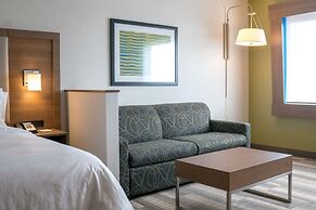 Holiday Inn Express & Suites Brandon by IHG