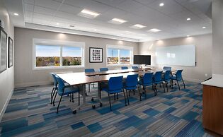 Holiday Inn Express & Suites Brandon by IHG