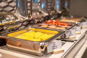 Holiday Inn Express & Suites Brandon by IHG