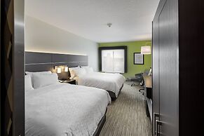 Holiday Inn Express & Suites Brandon by IHG