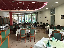 Well Hotel