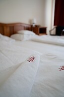 Well Hotel