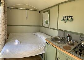 Hillcrest Hut