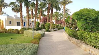 Hurgada Mirage Beach Chalet & Aqua Park