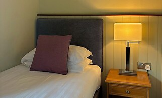 St David's Cross Hotel