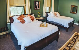 Sherman Inn