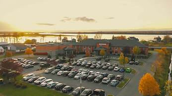RiverRock Inn & Conference Centre