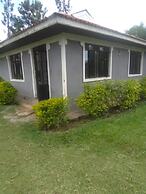Eddys Resort