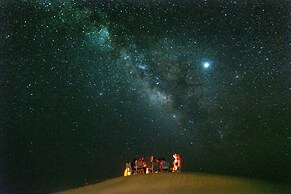 Sahara Shooting Stars Camp