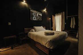 Hotel Sin Nombre
