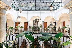 Hotel Sin Nombre