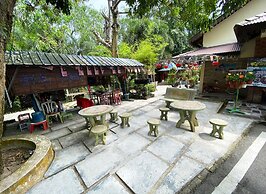 Sabak Awor Resort