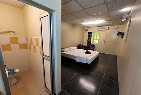 Sabak Awor Resort