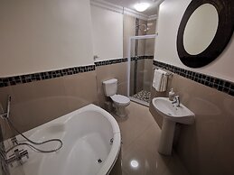 The Sands B32