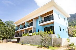 OYO 744 @Home Kamala Hills
