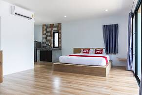 OYO 744 @Home Kamala Hills