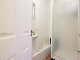 6 Bedroom Chorlton Townhouse