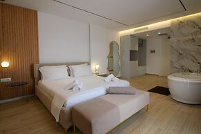 Julia Hotel