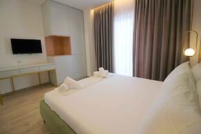 Julia Hotel