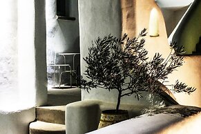 Finikas Hotel