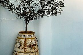 Finikas Hotel