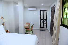 Labis Sunrise Farm Stay