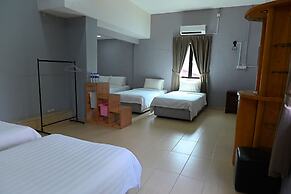 Labis Sunrise Farm Stay