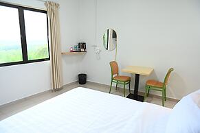 Labis Sunrise Farm Stay