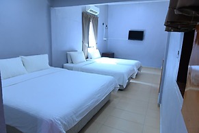 Labis Sunrise Farm Stay