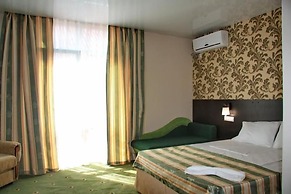 Hotel H2O