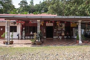 OYO 89928 Acf Guest House