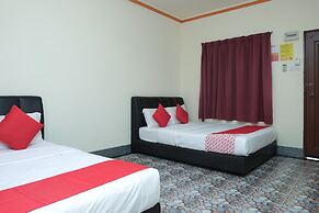 OYO 89928 Acf Guest House