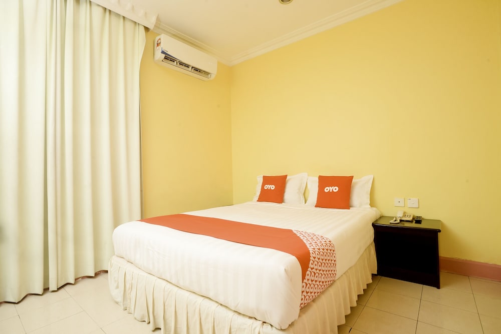 OYO 89958 Hotel Umimas