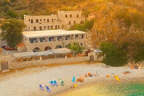 Lalloudes Mani Hotel