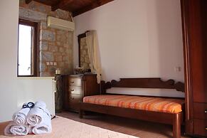 Lalloudes Mani Hotel