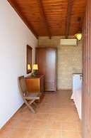 Lalloudes Mani Hotel