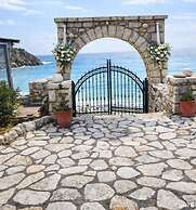 Lalloudes Mani Hotel