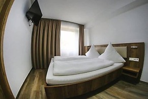 LOOK Hotel & Rooms
