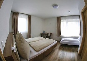 LOOK Hotel & Rooms