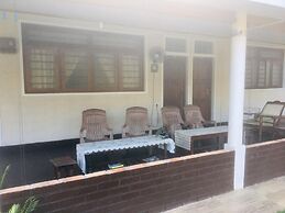 59B Rest Inn Ella