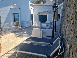 L'Incanto Suites Ischia
