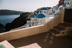 Spitia Santorini